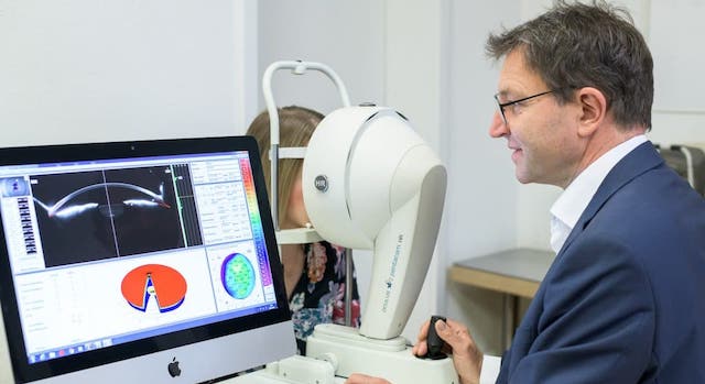 Optometrist Thomas Haug